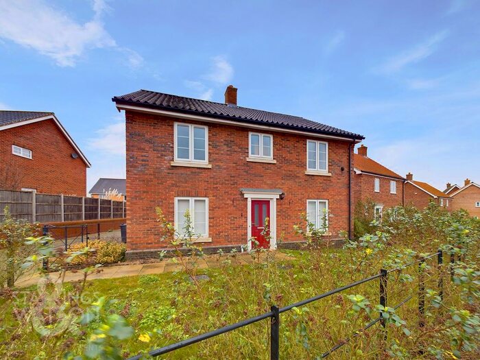 4 Bedroom Detached House To Rent In Mentmore Way, Poringland, Norwich, NR14