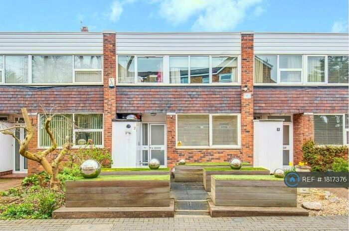 3 Bedroom Terraced House To Rent In Alton Gardens, Beckenham, BR3