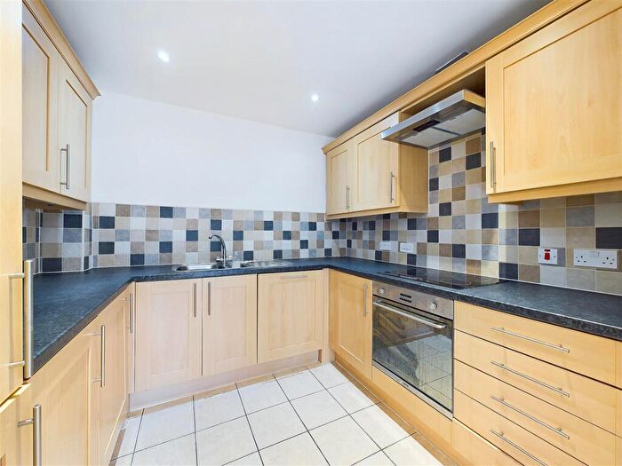 2 Bedroom Apartment For Sale In Townhead Road, Dore, Sheffield, S17