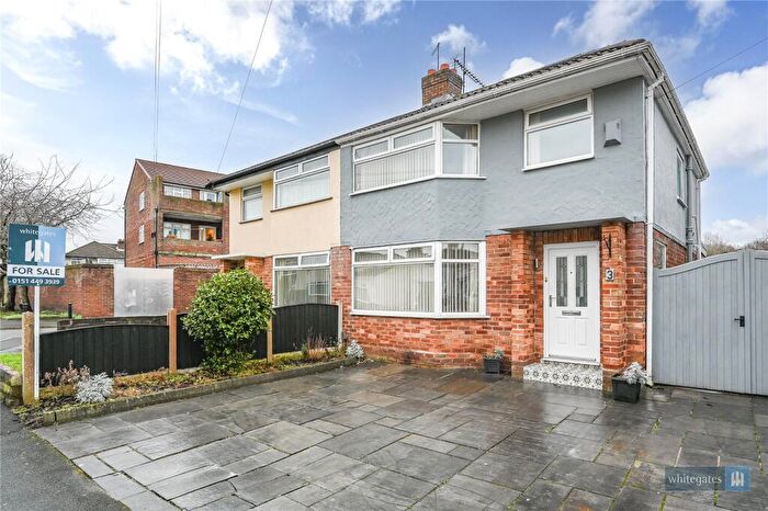 3 Bedroom Semi Detached House For Sale In Chestnut Avenue, Huyton, Liverpool, Merseyside, L36