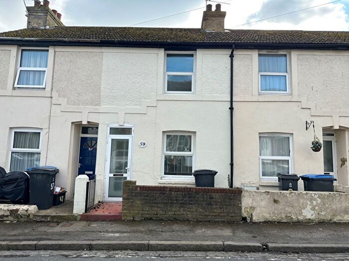 3 Bedroom Property To Rent In Lowther Road, Dover, CT17