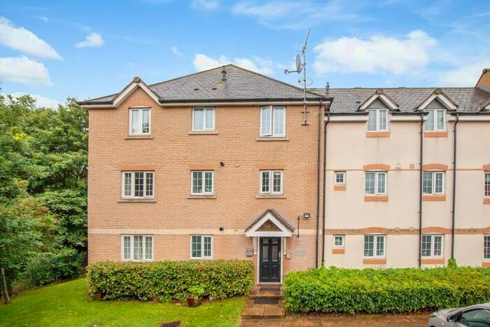 2 Bedroom Apartment To Rent In Medhurst Way Littlemore, OX4