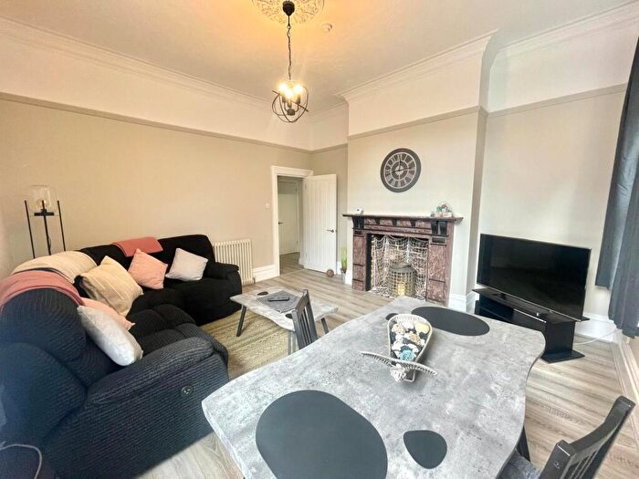 1 Bedroom Apartment To Rent In Crabton Close Road, BH5