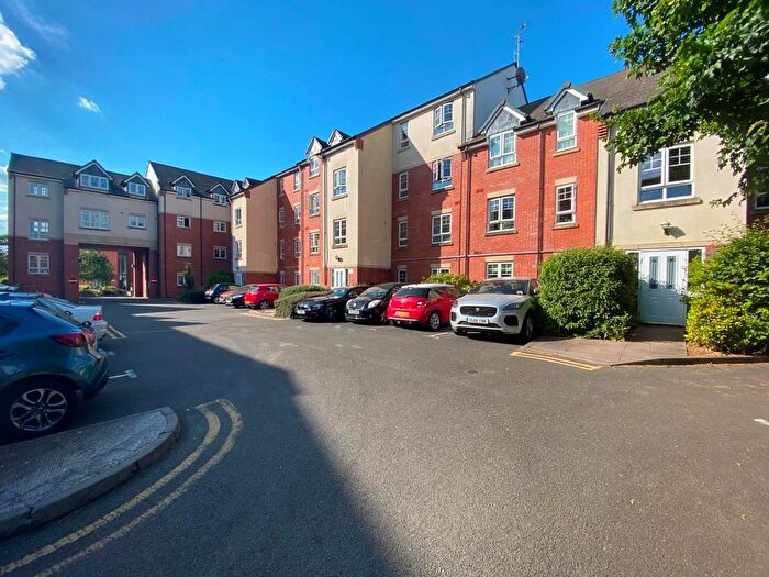 1 Bedroom Flat For Sale In Turberville Place, Warwick, CV34