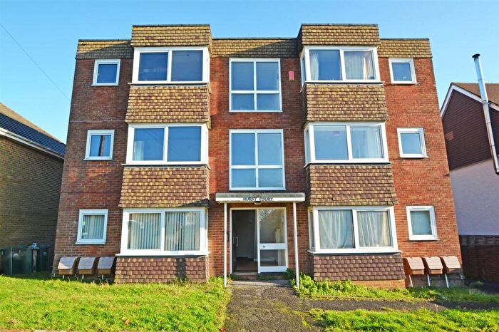 2 Bedroom Flat To Rent In Reigate Road, Hurst Court, BN1