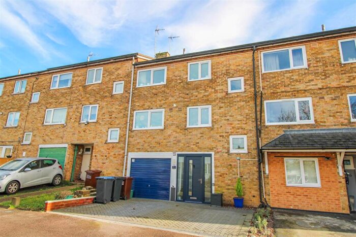 3 Bedroom Town House For Sale In The Downs, Harlow, CM20