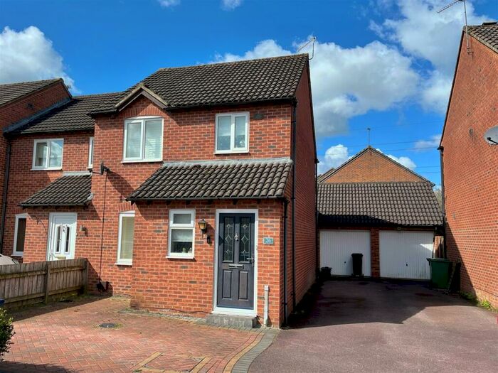 3 Bedroom Semi-Detached House For Sale In Balmoral Close, Chippenham, SN14