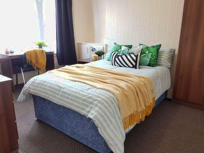 4 Bedroom Terraced House To Rent In Saxony Road, Liverpool, L7