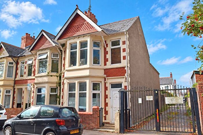 4 Bedroom End Of Terrace House For Sale In New Zealand Road, Heath/Gabalfa, Cardiff, CF14