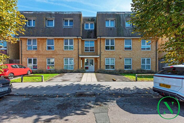 2 Bedroom Flat For Sale In Grove Road, Thornton Heath, CR7
