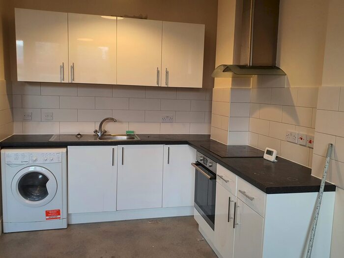 2 Bedroom Flat To Rent In Acton Lane, London, NW10