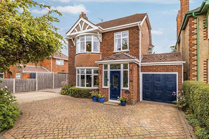 3 Bedroom Detached House For Sale In Spalding Road, Pinchbeck, PE11