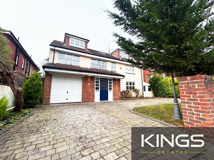 6 Bedroom Detached House To Rent In Westbourne Crescent, Southampton, SO17