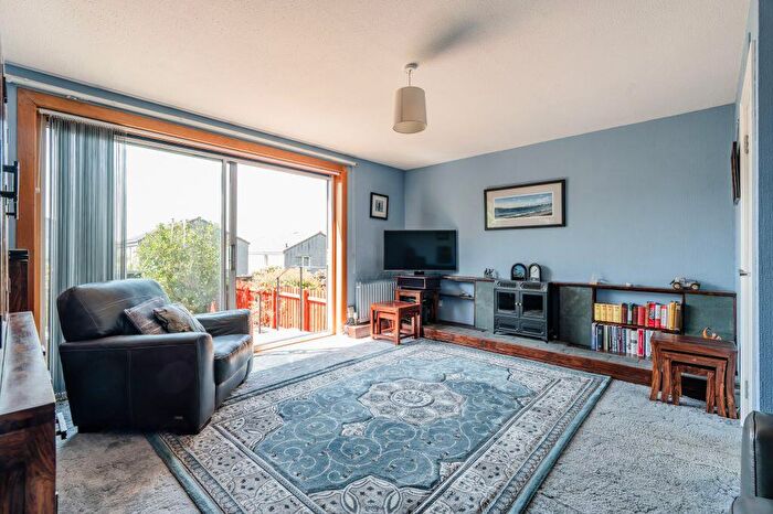 2 Bedroom Terraced House For Sale In Craigmount Bank, Edinburgh, EH4