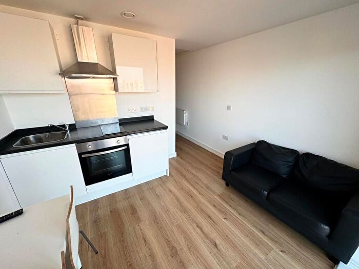 Studio To Rent In Norfolk Street, Liverpool, Merseyside, L1