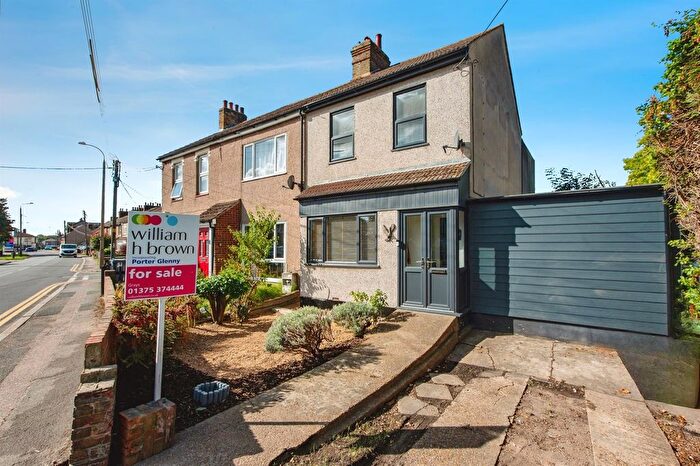 4 Bedroom Semi-Detached House For Sale In North Road, South Ockendon, RM15