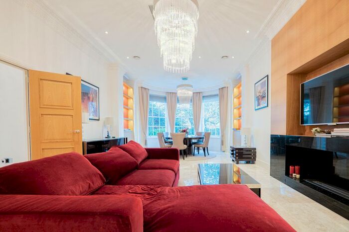 5 Bedroom Flat To Rent In York Terrace West, Regents Park, London, NW1