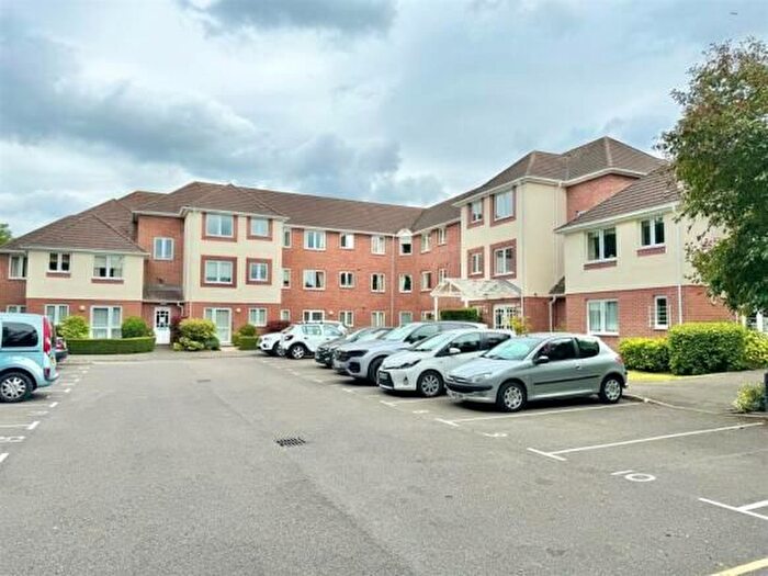 2 Bedroom Property To Rent In Station Road, Ferndown, BH22