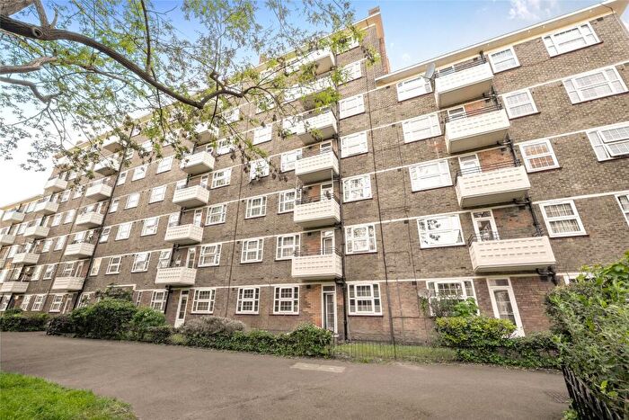3 Bedroom Apartment For Sale In London Road, Mitcham, CR4