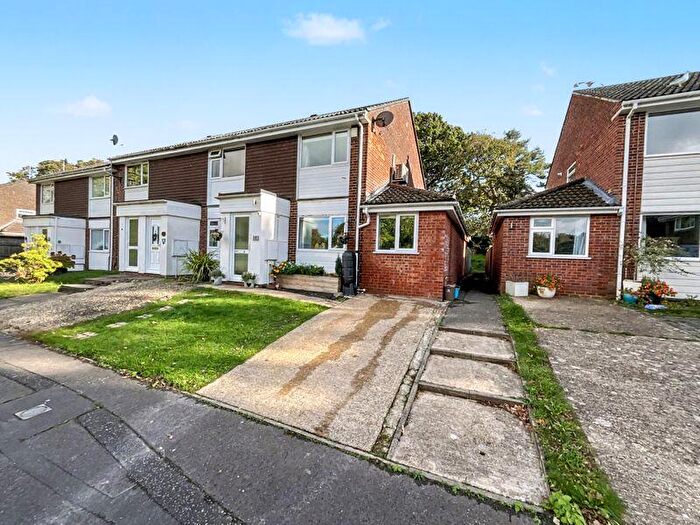 4 Bedroom End Of Terrace House For Sale In Christchurch, BH23