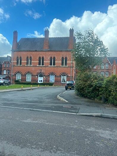 2 Bedroom Flat To Rent In Grosvenor Gate, Leicester, LE5