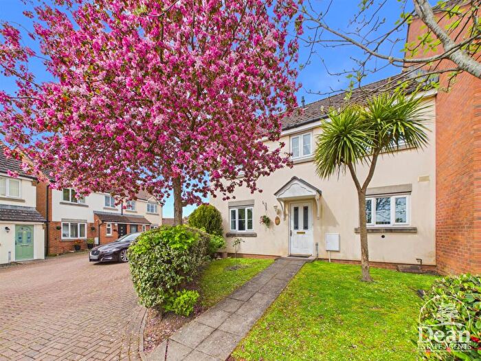 3 Bedroom End Of Terrace House For Sale In Faller Fields, Lydney, GL15