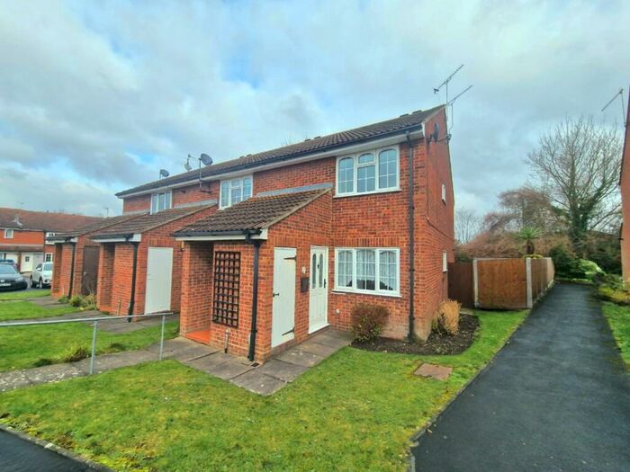 1 Bedroom Maisonette To Rent In Ashdale, Bishop's Stortford, Hertfordshire, CM23