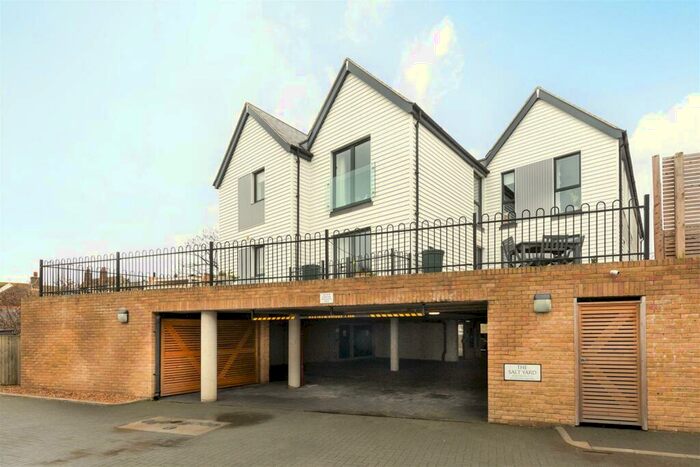 1 Bedroom Apartment To Rent In Cornwallis Circle, Whitstable, CT5
