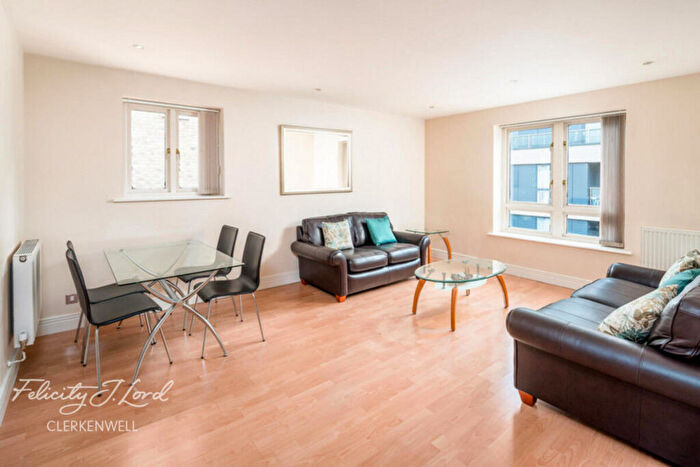 2 Bedroom Apartment To Rent In Seward Street, London, EC1V