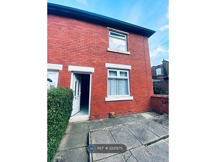 3 Bedroom Terraced House To Rent In Albert Street, Heywood, OL10