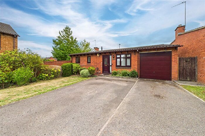3 Bedroom Bungalow To Rent In Allonby Close, Lower Earley, Reading, Berkshire, RG6