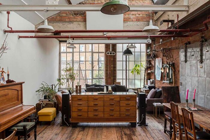 1 Bedroom Apartment For Sale In Tudor Road, London Fields, London, E9