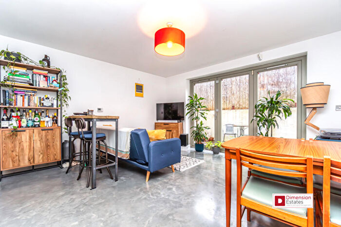 1 Bedroom Terraced House To Rent In Millfields Road, Lower Clapton, Hackney, London, E5