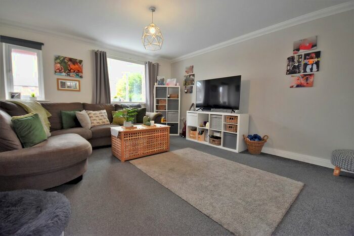 4 Bedroom Detached House To Rent In Meanwood Avenue, Blackpool, FY4