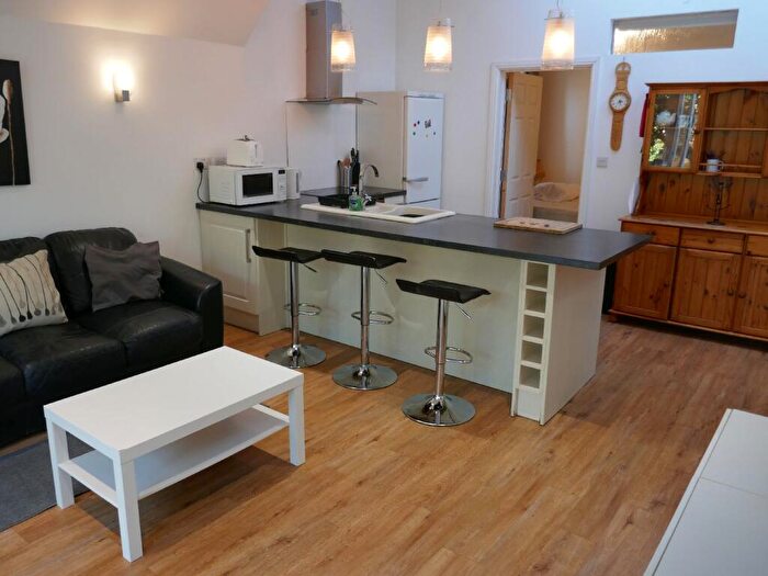 3 Bedroom Flat To Rent In Flat, Bishopston, Bristol, Bristol, BS7
