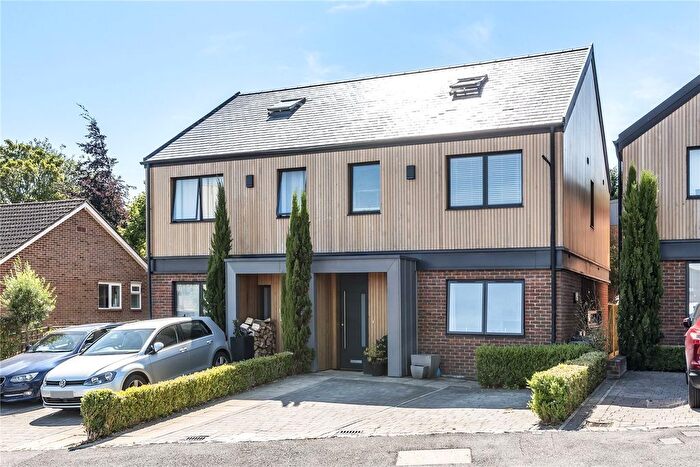 4 Bedroom Semi Detached House To Rent In Queens Road, Winchester, Hampshire, SO22