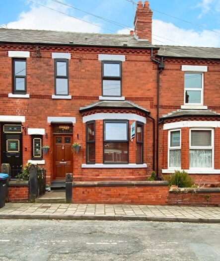 3 Bedroom Terraced House For Sale In Moss Bank, Chester, CH1