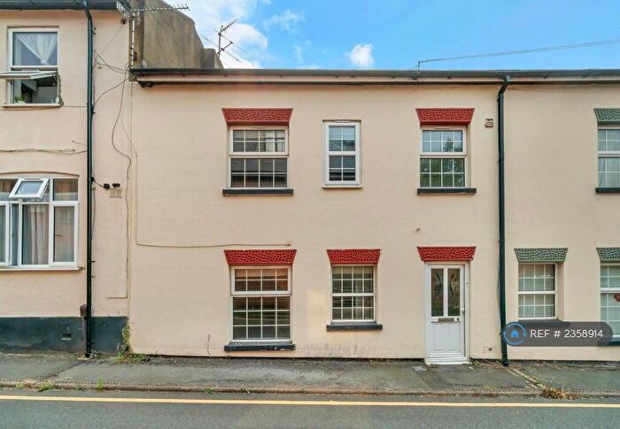 2 Bedroom Terraced House To Rent In Mount Street, Aylesbury, HP20