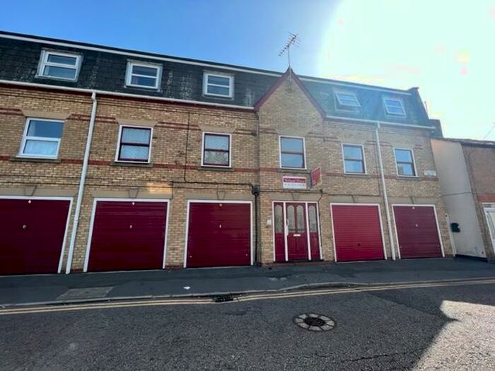 1 Bedroom Flat To Rent In Welland House, Whalley Street, Peterborough, PE1