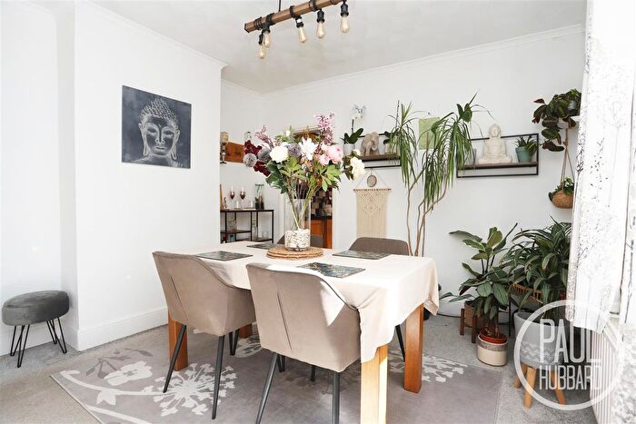 3 Bedroom End Terrace House For Sale In Beccles Road, Oulton Broad, NR33