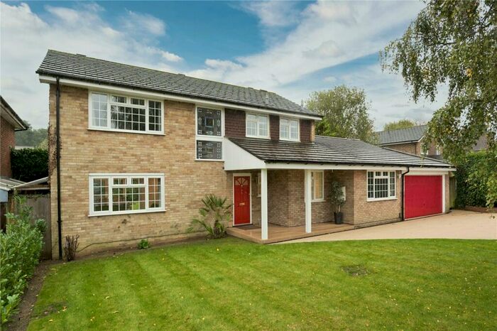 5 Bedroom Detached House To Rent In Blakeden Drive, Claygate, Esher, Surrey, KT10