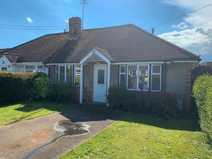 2 Bedroom Semi-Detached Bungalow To Rent In Clarence Avenue, Wick, Littlehampton, BN17