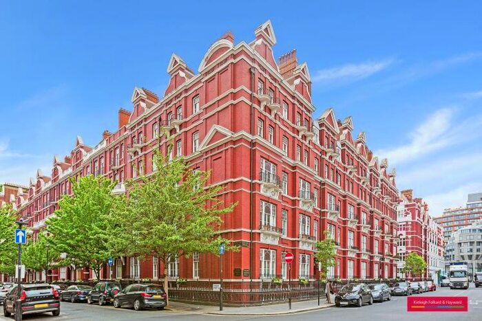 4 Bedroom Flat To Rent In Transept Street London, NW1