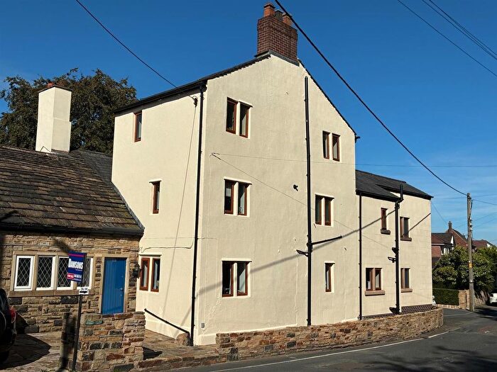 4 Bedroom Property For Sale In Mottram Old Road, Stalybridge, SK15