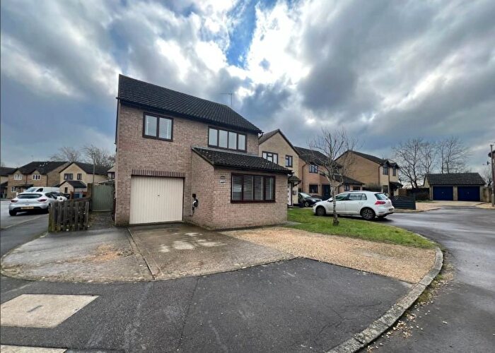 4 Bedroom Detached House For Sale In Thorney Leys, Witney, OX28