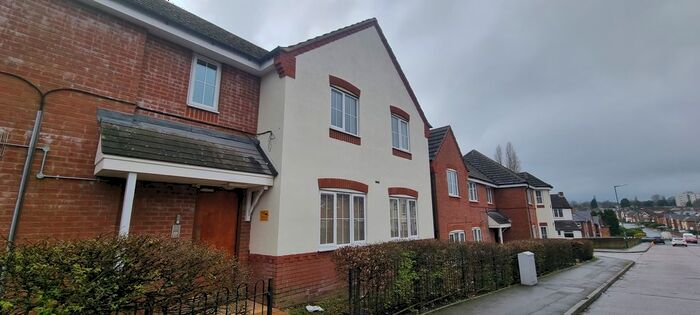 2 Bedroom Flat To Rent In Church Place, Bloxwich, WS3