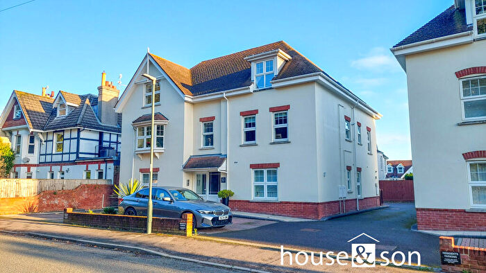 2 Bedroom Apartment For Sale In Mountclere, Alumhurst Road, Alum Chine, Bournemouth, BH4