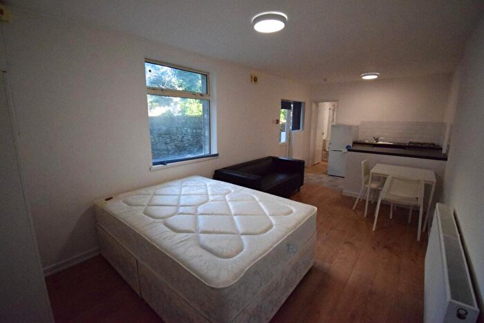 1 Bedroom House To Rent In A Gordon Road, Cardiff, CF24