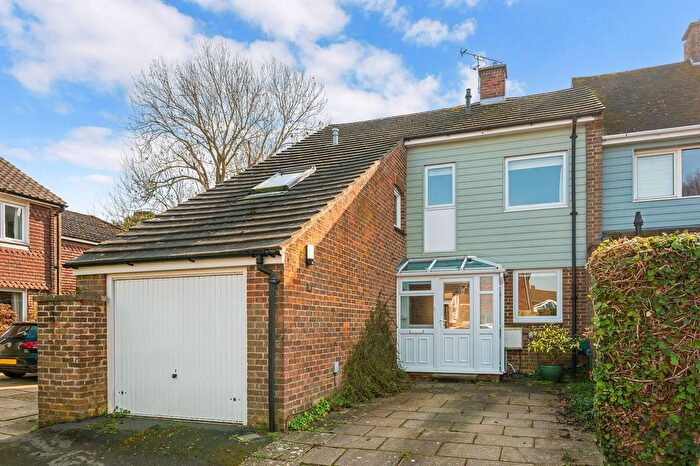 4 Bedroom Semi-Detached House For Sale In Stream Close, Bosham, PO18