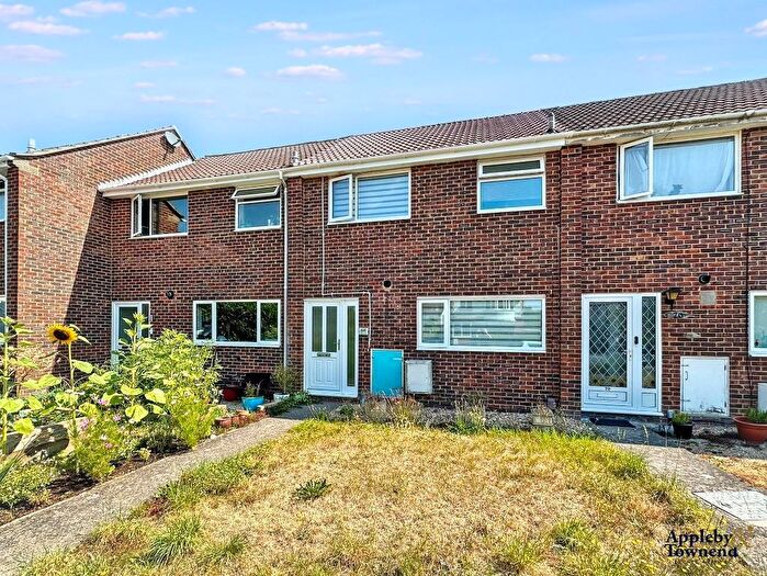 3 Bedroom Terraced House For Sale In Drynham Road, Trowbridge, BA14